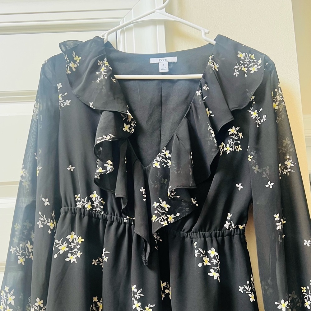 Bar III size small beautiful Floral Ruffle Black Dress - Picture 4 of 6